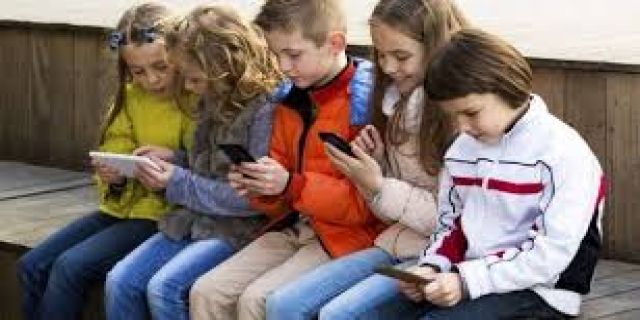 رشد شایعات ضد علمی، تهدیدی برای سلامت کودکان در آمریکا 