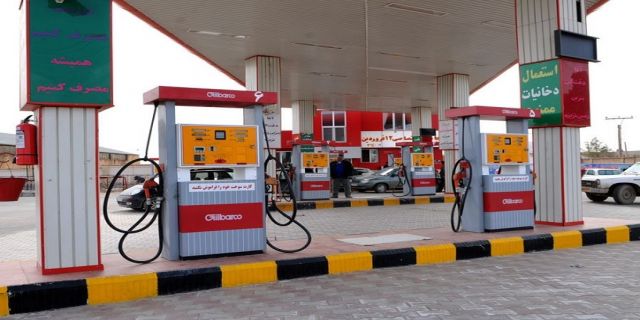 کوروش کرم پور حقیقی، عضو کمیسیون انرژی مجلس می گوید: برای تغییر در قیمت بنزین یا سهمیه بندی تا الان هیچ لایحه‌ و یا طرحی به کمیسیون انرژی ارجاع نشده است. 
