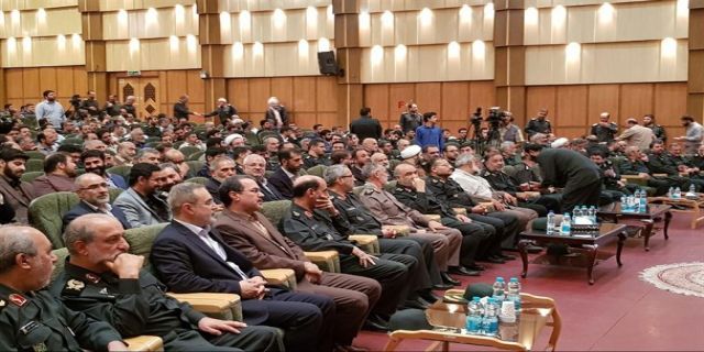 آئین تکریم و معارفه رئیس سازمان بسیج مستضعفین  سردار سلامی: «بسیج» تغییر دهنده معادلات در فضای مواجهه نظام اسلامی با نظام سلطه است/سردار سلیمانی: «بسیج» محدود به مرز جغرافیای ایران نیست