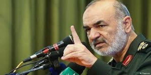 فرمانده سپاه: دشمنان به مرور در حال درک و تجربه قدرت واقعی ما هستند/ در حال شکستن انحصار قدرت های بزرگ در عرصه فناوری های پیشرفته ارتباطی هستیم 