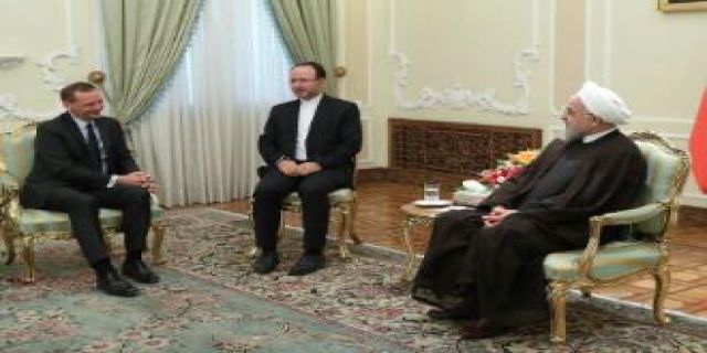 در دیدار مشاور دیپلماتیک رئیس جمهور فرانسه؛ استقبال روحانی از پیام مکرون: ایران کاملا راه دیپلماسی و مذاکره را باز نگهداشته است / طرفین به تعهدات خود عمل کنند، ایران هم گام های جدیدی در تکمیل تعهدات خود بر خواهد داشت