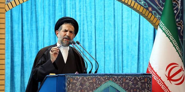 امام جمعه موقت تهران: مساله کشمیر از مسیر عقلانیت قابل حل است نه سرنیزه