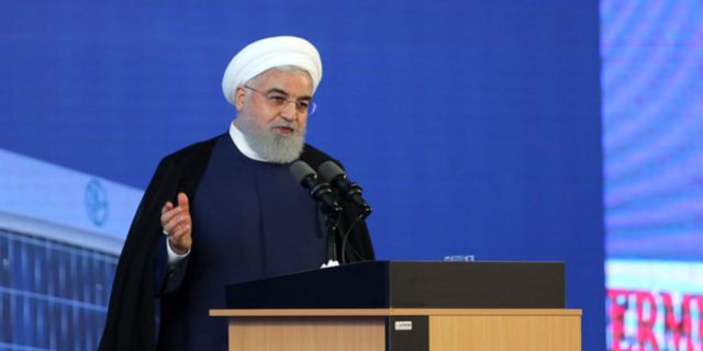حسن روحانی،‌ رئیس‌جمهوری در اجلاس وزرای بهداشت: امروز می‌توانیم به احیا دریاچه ارومیه مطمئن باشیم/ دولت 14 میلیون ایرانی را از طوفان نمک نجات داد/ امید به زندگی ایرانیان از 56 سال به 76 سال رسیده است/ در همه شهرهای ایران از بنزین و گازوئیل یورو 5 استفاده می‌شود/ کار این دولت برای سلامت و محیط‌زیست قابل مقایسه با ادوار گذشته نیست