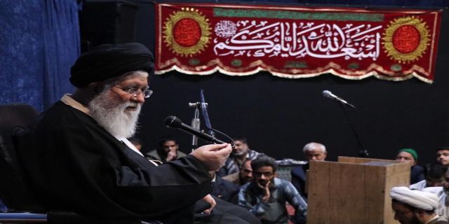  علم الهدی: کسانی که با رهبری زاویه دارند نباید به جایی برسند / ولایت فقیه مانند دیوارهای کشور است و مردم سالاری مانند دروازه‌های آن / انتخابات، مسیری است که دشمن می تواند عوامل خود را از طریق آن وارد نظام  کند /نباید بگذاریم که فضا برای غیر خودی ها مهیا شود / نگذاریم غیر خودی ها مسلط شوند