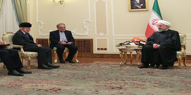 در دیدار وزیر خارجه عمان؛ روحانی: هیچ مشکلی برای تجدید روابط با عربستان نداریم