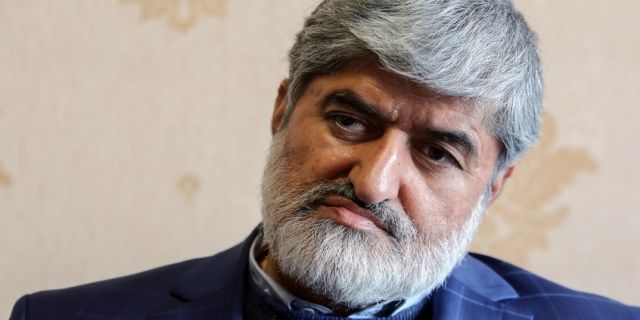  نامه علی مطهری به رهبر معظم انقلاب: روش مجمع تشخیص برای انطباق مصوبات مجلس با سیاستهای کلی نظام برخلاف قانون اساسی است / با این روش در صورت اصرار مجلس بر مصوبه خود، قاضی و طرف دعوا یکی می شود