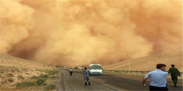با این سیاست‌ها، گرد و غبار خوزستان هیچ وقت تثبیت نخواهد شد کلانتری: در آینده نزدیک مشکلات بیشتری درباره آب خواهیم داشت