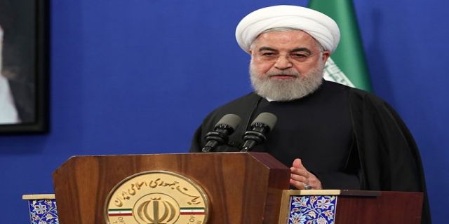 در صلح هستیم  یا شرایط ایران جنگی است؟ روحانی: خرده فرمایش‌های برخی درباره وعده های دولت منطقی نیست / قول‌های انتخاباتی را در شرایط صلح دادیم؛ اما بعد وارد یک جنگ شدیم