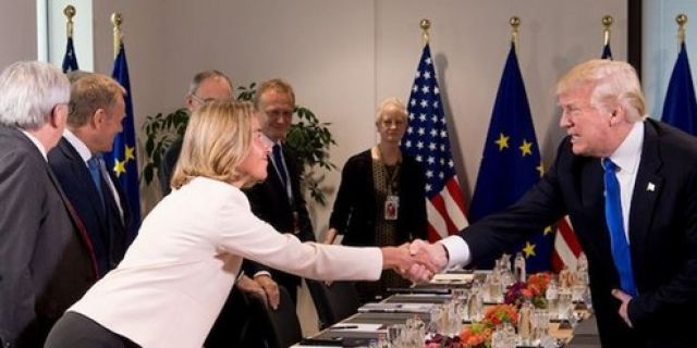  سخنگوی دولت: آماده تبادل زندانی با آمریکا هستیم/ به ترامپ خوشبین نیستیم/ واشنگتن اگر مشتاق گفتگو با تهران است، به میز مذاکره برگردد/ پروتکل‌های سختگیرانه کرونایی را در دستور کار داریم 