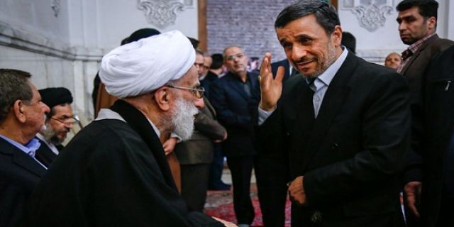 اوج گرفتن تحرکات احمدی‌نژاد/ ادعای رسانه‌ عرب‌زبان درباره دیدار مهم احمدی‌نژاد/ واکنش شورای نگهبان چیست؟ آیا آن مرد رییس جمهور 1400 است.