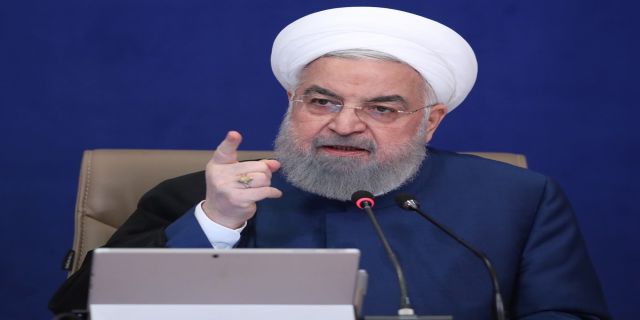  روحانی: مردم هرچقدر ناراحت باشند، حق دارند / تا ساعت آخر دولت، خود را مسئول می‌دانیم / اتفاقی که این روز‌ها در خوزستان رخ داده صرفا زیان مالی به مردم نیست، بلکه از لحاظ عاطفی هم آنها را تحت فشار گذاشته