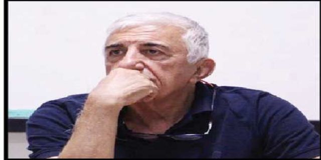       روزنامه شماره ۲۰۹۴ فرهنگ و هنر   شماره روزنامه: ۲۰۹۴ تاریخ چاپ: ۱۴۰۴/۱۰/۱۸ شماره خبر: ۸۶۸۷۶ بزرگنمایی متن خبر پستی از رضا کیانیان که هنرمندان بسیاری بازنشر کردند: جوانی که آینده‌ای ندارد، کاسبی که کاسبی ندارد و... معترض است 