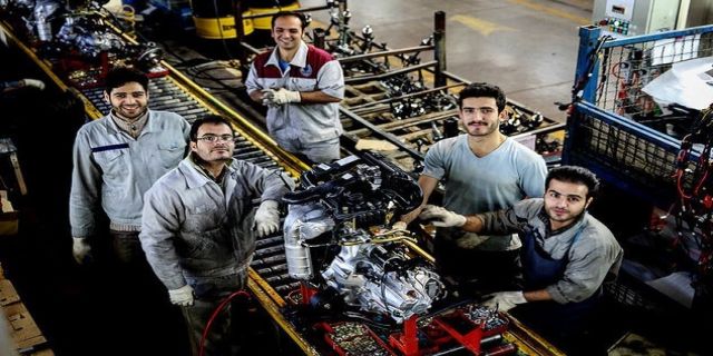 حداقل حقوق کارگران ۶۰ درصد افزایش یافت