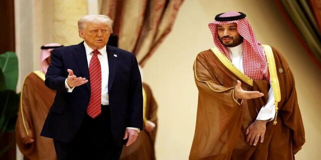 بفرمایید چنگ......رویترز به نقل از پنج دیپلمات غربی و عرب: واشنگتن ‌در حال فشار بر کشورهای عرب خلیج فارس است تا به جنگ آمریکا و اسرائیل بپیوندند