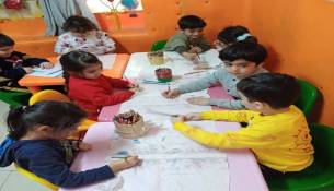 منوعیت فعالیت کودکستان‌ها تا اطلاع ثانوی    